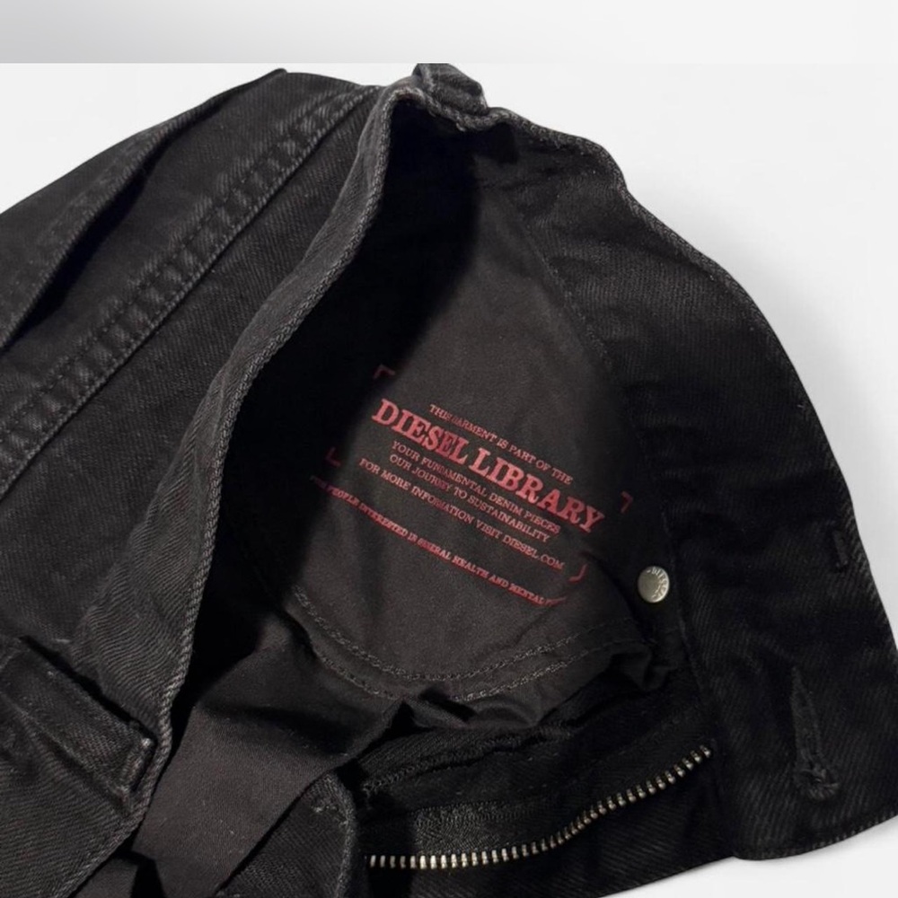 Diesel 1978 L.32 Bootcut Trousers - Black Wide-Leg High-Rise Jeans